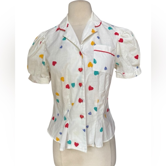 Vintage Tops - 1980s does 50s Ms. Paquette California 100% Cotton Heart Pattern & Button Closur